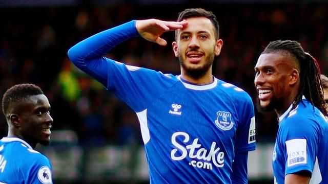 白嫩尤物在线播放网站