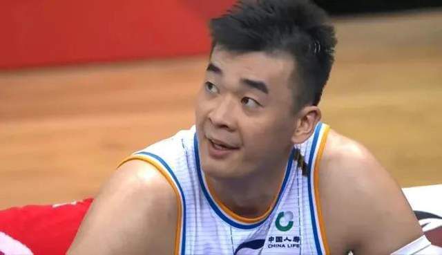 精品成人免费一区二区在线播放