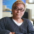 男女在床上运动
